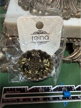Vintage Reina Cross Decorative ring